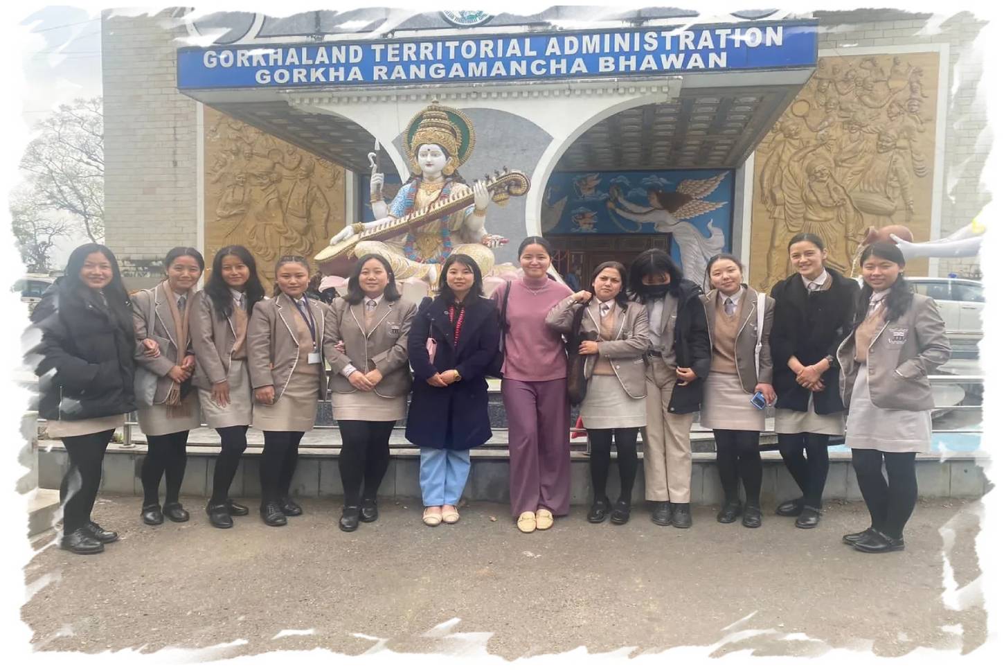 Ghoom Jorebunglow College (91)